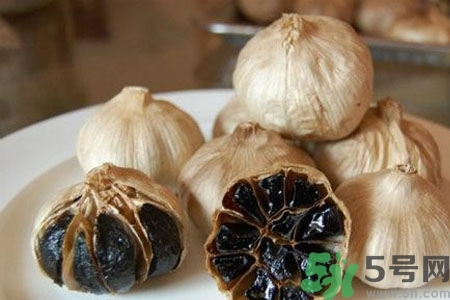 黑蒜的營(yíng)養(yǎng)價(jià)值 黑蒜的功效與作用