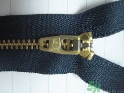 李維斯牛仔褲真假怎么辨別?李維斯牛仔褲真假鑒別圖 李維斯牛仔褲真假怎么辨別?李維斯牛仔褲真假鑒別圖