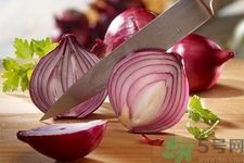 吃洋蔥的好處和壞處是什么？吃洋蔥可以降血糖嗎？