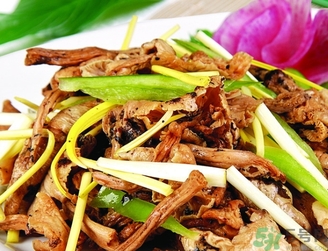 韭黃是蒜黃嗎？韭黃和蒜黃的區(qū)別？