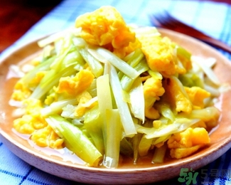 韭黃變青了還可以吃嗎？韭黃變綠了是怎么回事？