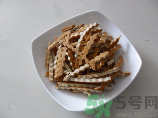 韭黃是怎么長出來的？韭黃是怎么種出來的？