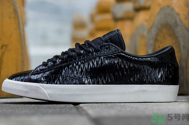 耐克哪款男鞋好看？耐克哪款女鞋好看？