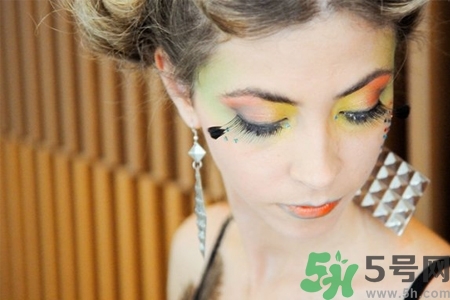 10月打耳洞好嗎？什么時候打耳洞最好？