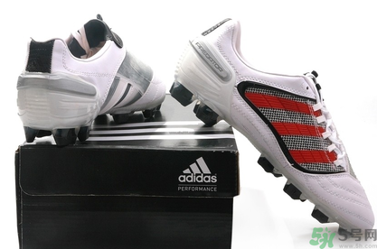 阿迪達斯鞋子怎么辨別真假？阿迪達斯鞋子辨別真假