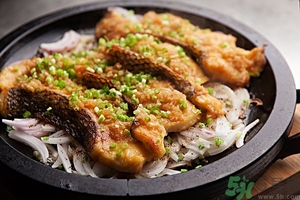 吃銀鱈魚有什么好處?銀鱈魚的營養(yǎng)價(jià)值及功效 吃銀鱈魚有什么好處?銀鱈魚的營養(yǎng)價(jià)值及功效