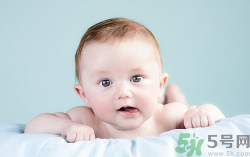 人工和試管區(qū)別在哪里？試管嬰兒的利與弊