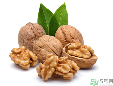 紙皮核桃和普通核桃哪個好？紙皮核桃和普通的核桃有什么區(qū)別？