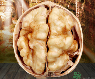 紙皮核桃和薄皮核桃的區(qū)別？紙皮核桃和薄皮核桃哪個(gè)好？