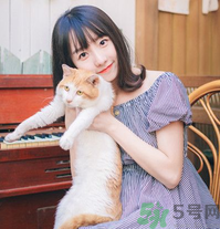 皮膚不白的人染什么顏色的頭發(fā)？頭發(fā)顏色怎么選擇？