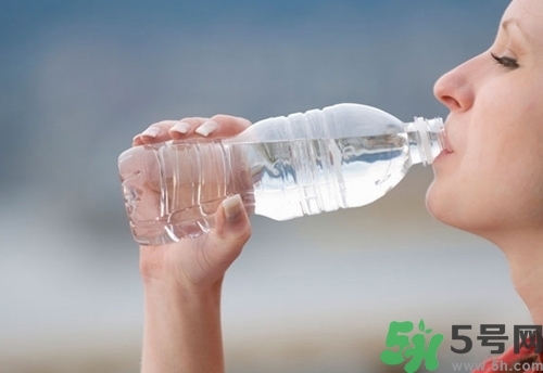 皮膚不白是什么原因？皮膚不白怎么辦