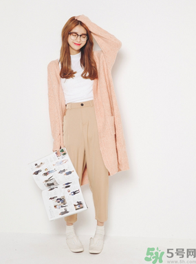 針織衫什么顏色好看？針織開衫什么顏色百搭？