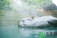 寶寶能泡溫泉嗎？哪些寶寶不適合泡溫泉？