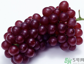鮮棗和葡萄能一起吃嗎？鮮棗和葡萄一起吃會(huì)怎么樣？