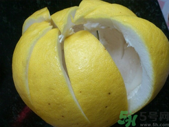 柚子皮能去冰箱異味嗎？為什么柚子皮能去除冰箱的異味？