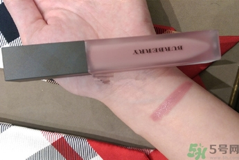 burberry巴寶莉霧面唇釉多少錢(qián)?burberry巴寶莉霧面唇釉專柜價(jià)格
