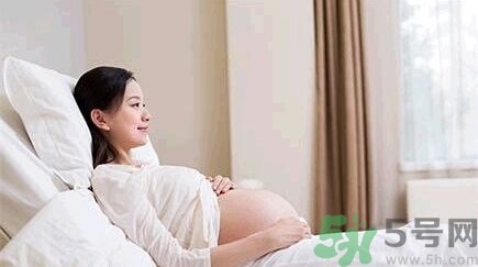 臨產(chǎn)有什么預(yù)兆？臨產(chǎn)怎么樣緩解疼痛？