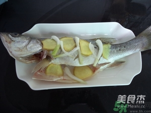 鱸魚蒸多長時(shí)間？鱸魚怎么蒸？