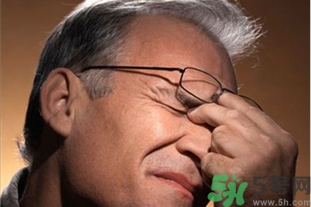 眼睛干澀發(fā)癢怎么回事？眼睛干澀發(fā)癢怎么辦？