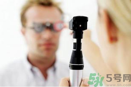 眼睛視力模糊是怎么回事？眼睛視力模糊是怎么辦？