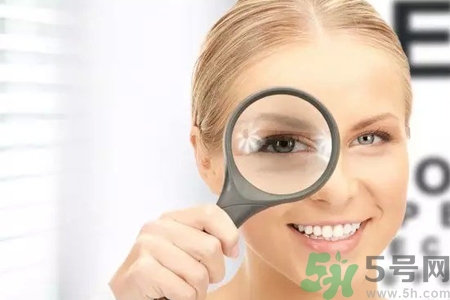 眼睛視力模糊是怎么回事？眼睛視力模糊是怎么辦？