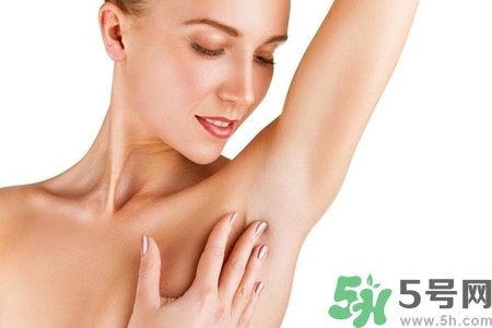 女人腋下不長毛怎么回事？女人腋下不長毛怎么辦？