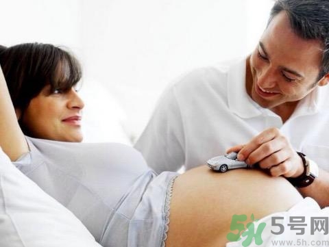 從胎動看男女準(zhǔn)嗎？胎動看男女準(zhǔn)確率高嗎？