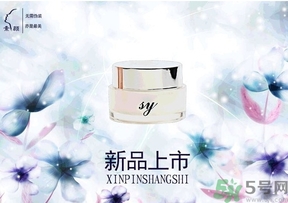 素顏霜和妝前乳的區(qū)別 素顏霜和妝前乳的順序 素顏霜和妝前乳的區(qū)別 素顏霜和妝前乳的順序