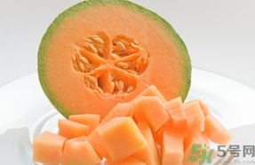 哈密瓜為什么會苦？哈密瓜發(fā)苦還能吃嗎？