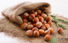 板栗發(fā)霉了還能吃嗎？煮熟的板栗發(fā)霉了還能吃嗎？