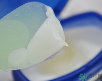 孕婦可以用凡士林嗎？孕婦可以用凡士林潤(rùn)膚露嗎？