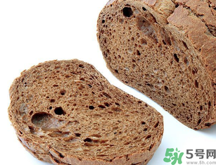 晚上吃全麥面包會(huì)胖嗎？吃全麥面包會(huì)胖嗎？