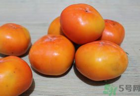 脆柿子皮可以吃嗎？脆柿子要削皮嗎？