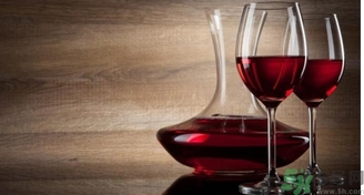 葡萄酒酸了還能喝嗎？葡萄酒酸了怎么辦？