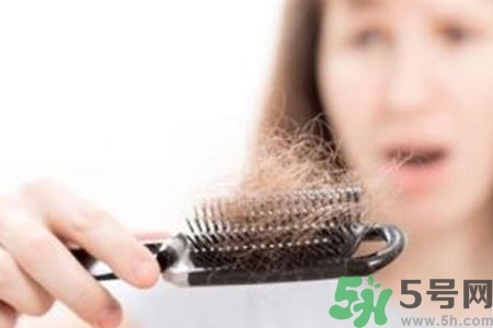 掉頭發(fā)厲害是缺少什么？掉頭發(fā)厲害吃什么維生素？