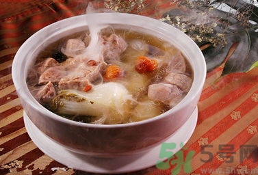 入秋喝什么湯最好？秋季養(yǎng)生湯有哪些？