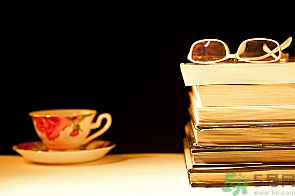 經(jīng)常熬夜怎么排毒？熬夜如何排毒？