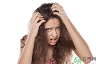 掉頭發(fā)用白醋洗頭好嗎？掉頭發(fā)用醋洗好嗎？