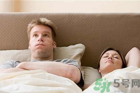 落枕晚上怎么睡覺(jué)好？落枕后怎么睡覺(jué)？