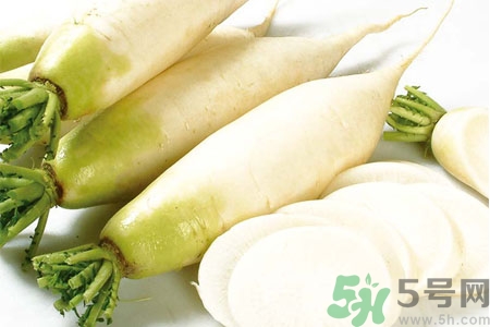 秋天吃白蘿卜好嗎？吃白蘿卜有什么好處和壞處？