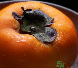 吃柿子會得結(jié)石嗎？吃柿子會結(jié)石嗎？