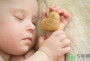 滅蚊燈有用嗎？滅蚊燈對嬰兒有害嗎？