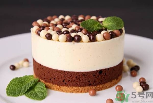 蛋糕過(guò)期了還能吃嗎？蛋糕過(guò)期了吃了怎么辦？