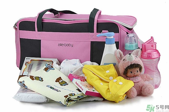 媽媽包哪個(gè)牌子好？媽媽包里面裝什么必備