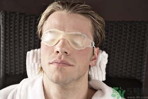 皮膚差的男生怎么洗臉？皮膚差的男生晨起不能用清水洗臉