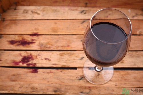 葡萄酒每天喝多少最合適？葡萄酒一天喝多少最好？