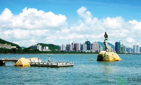 坐火車(chē)腳腫是什么原因?旅游腳腫怎么處理?