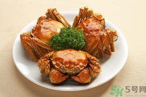 大閘蟹放冰箱死了還能吃嗎？大閘蟹放冰箱冰凍死了還能吃嗎？