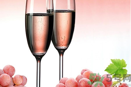 葡萄酒過期還能喝嗎？葡萄酒過期喝了好嗎？