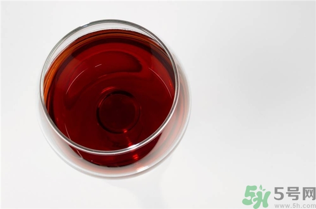 葡萄酒不能和什么一起吃？葡萄酒和什么食物相克？